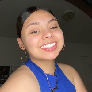 Meet your Posher, Ciara